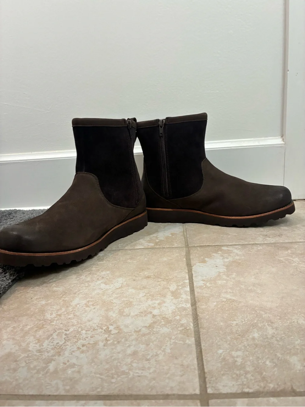 UGG Men's Brown Suede Shearling Ankle Boots